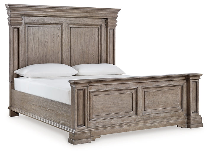 Blairhurst Queen Panel Bed with Dresser